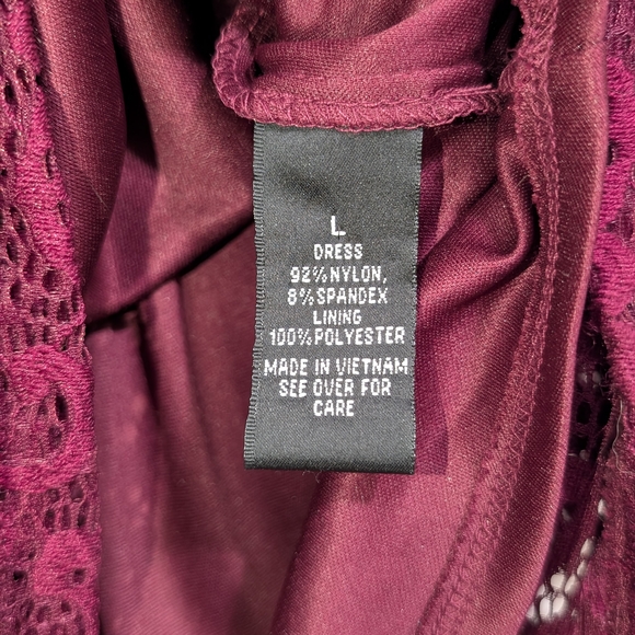 Iz Byer Bordeaux lined floral print scalloped halter coctail dress, Large - Picture 8 of 10